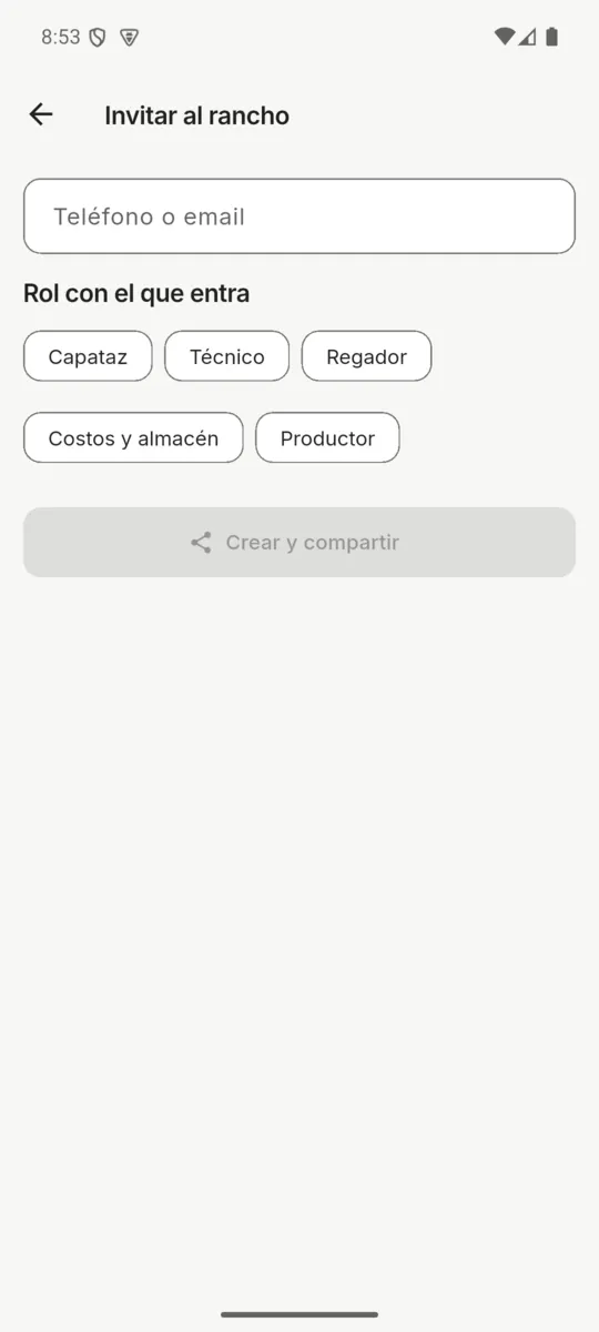Pantalla Invitar al rancho: teléfono o correo y el rol con el que entra: capataz, técnico, regador, costos y almacén o productor